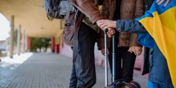 Скільки українців можуть повернутися з-за кордону після війни: соціолог вразив прогнозом