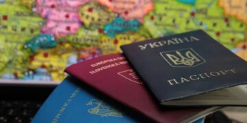 Подвійне громадянство. Чи зіграє воно на руку українцям?