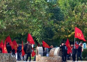 Посольство України в Греції закликає розслідувати напад комуністів на акцію пам’яті жертв Голодомору