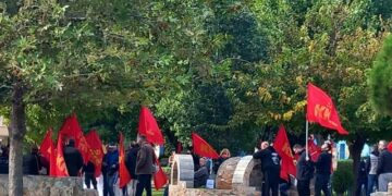 Посольство України в Греції закликає розслідувати напад комуністів на акцію пам’яті жертв Голодомору