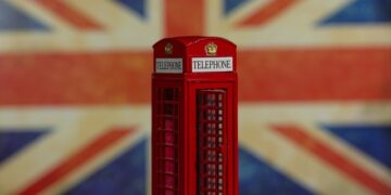 Велика Британія продовжить візи для українців ще на 18 місяців