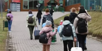 Зеленський обговорив з урядовцями ініціативи для повернення українців з-за кордону