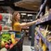 Ціни на продукти: скільки коштує скупитись до свят в Україні, Польщі та Німеччині