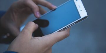 Мінекономіки, Мінсоцполітики та МЗС обговорюють розробку застосунку для взаємодії з українцями за кордоном