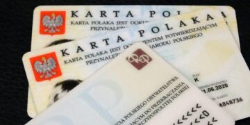 Польща вже видала громадянам України майже 78 тисяч карт поляка