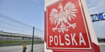 Конфіскують на кордоні. Що не можна везти із собою в Польщу: повний список