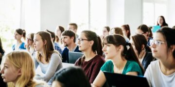 Угорщина надасть стипендії для українських студентів: які умови