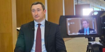 «Виключно особисте рішення» – міністр Чернишов про бронювання закордонних українців на оборонні підприємства