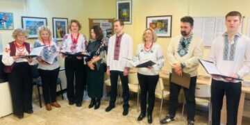 Український хор «Калина» заколядував у консульстві в Салоніках