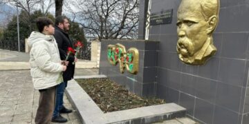 В Азербайджані до Дня Соборності України вшанували пам’ять Тараса Шевченка