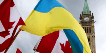 Посилення правил для українських біженців у США та Канаді