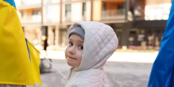 Країна ЄС заробила мільярди на біженцях з України: що вони отримали натомість