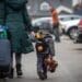 Одна з країн ЄС планує посилити обмеження на виплати через потік біженців з України