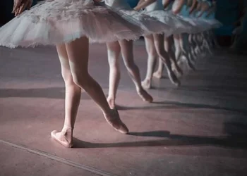 Російський балет виступав у Швеції, вдаючи з себе українців