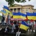 Тисячі людей вийшли на Марш вишиванок у Лондоні на підтримку викрадених Росією дітей