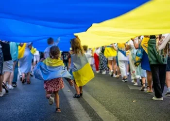 “Швеція стала нашою другою домівкою”: тисячі українців просять залишити їх в країні назавжди