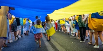 “Швеція стала нашою другою домівкою”: тисячі українців просять залишити їх в країні назавжди