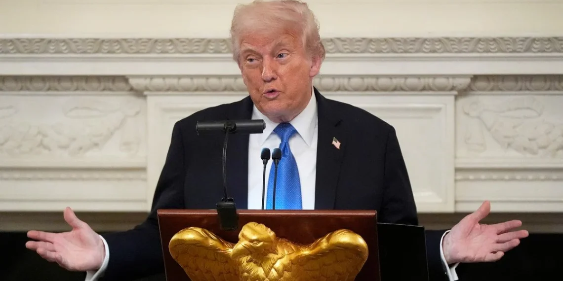 Трамп пропонує депортувати зі США 200 тисяч українців: подробиці від WP