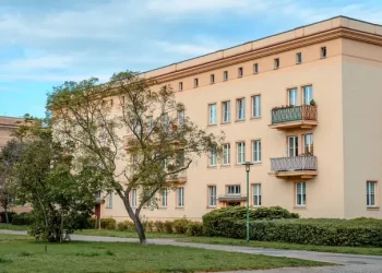 Німецьке місто заманює мешканців безплатним житлом: у чому підступ