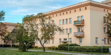 Німецьке місто заманює мешканців безплатним житлом: у чому підступ