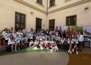 В Угорщині відзначили свято останнього дзвоника в українській школі імені Лесі Українки