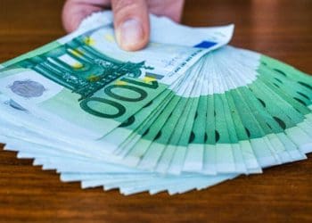Соціальна допомога в Європі для українців: як працює система підтримки безробітних у різних країнах