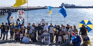 У Австралії українці протестували проти купівлі російської нафти