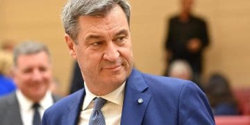 Прем’єр Баварії закликав скасувати соцвиплати для біженців з України