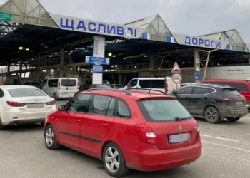 Українцям ускладнили перетин кордону з Польщею: на яких пунктах пропуску діють обмеження