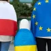 Українцям, які повернуться з Польщі, допомагатимуть із житлом та медициною: що відомо