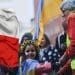 Статус біженців для українців у Польщі: чому все більше відмов