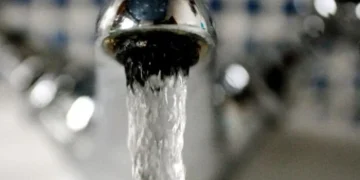 Британія на межі водної кризи: уряд закликає скоротити споживання на 20 літрів