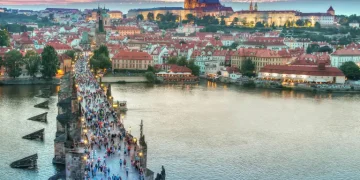 “Можуть просто відправити додому”: українка розповіла про плюси й мінуси життя в Чехії