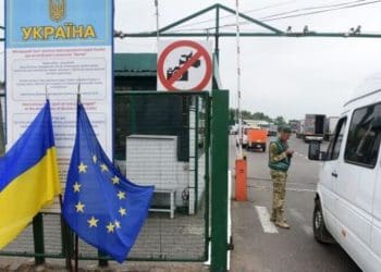 Цифрова реєстрація замість штампів: як зміниться нова система перетину кордонів ЄС для українців з жовтня