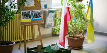 Українська мова, нові предмети і тести: що зміниться у польських школах