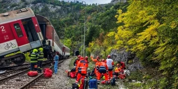 У Словаччині внаслідок зіткнення двох потягів постраждав українець