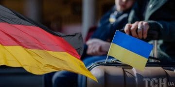 Демограф розповів, скільки чоловіків виїхало з України після початку війни