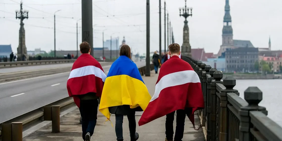 Латвія вирішила скоротити фінансову підтримку українських біженців