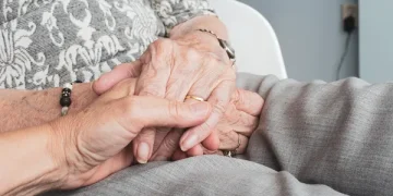 Який пенсійний вік у країнах, де найбільше українських біженців: в Україні ситуація значно відрізняється
