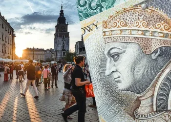 У Польщі можна додатково отримати 1000 злотих на місяць, але є умова