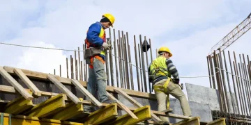 У Польщі стався перелом на ринку праці: що буде з українськими робітниками