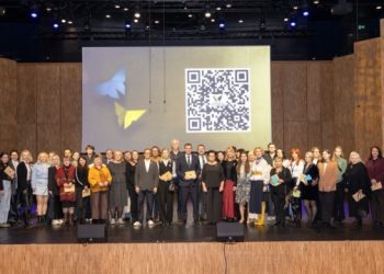У Таллінні відбувся захід «Жовто-блакитні метелики», присвячений викраденим Росією дітям