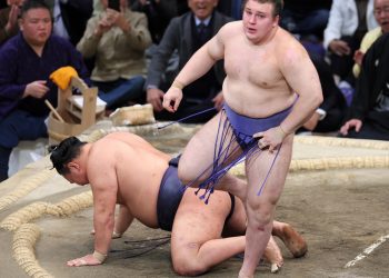 Біженець з України став чемпіоном сумо в Японії