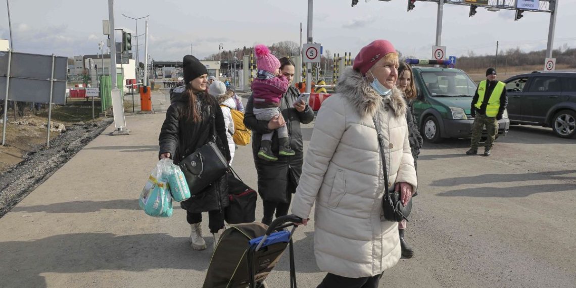 У Польщі біженці з України можуть отримати тимчасовий дозвіл на проживання