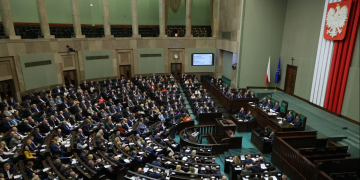 Сейм відхилив президентський проєкт змін до закону про допомогу громадянам України