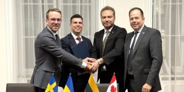 Україна створить Фонд підтримки транспорту з Канадою, Литвою і Швецією