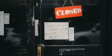 Як працюватимуть магазини в Польщі у грудні на Різдво та Новий рік