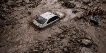 Сильні дощі викликали повені в Південній Каліфорнії