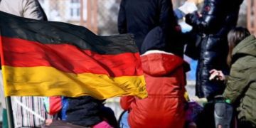 Розворот міграційного потоку: біженці масово виїжджають з Німеччини